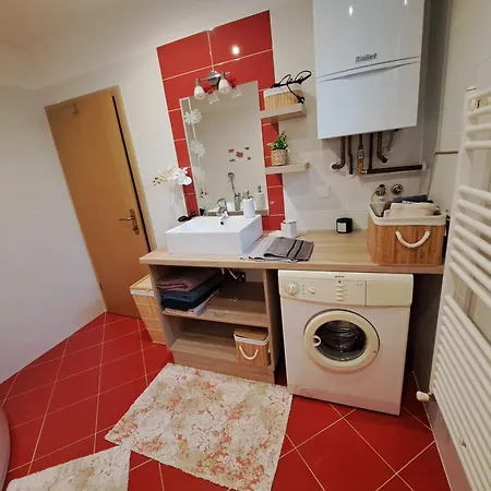 Peruc With Big Terrace And Beautiful Garden Apartment *