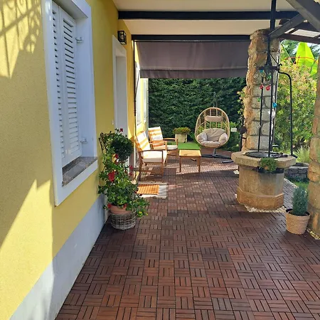 Apartment Peruc With Big Terrace And Beautiful Garden